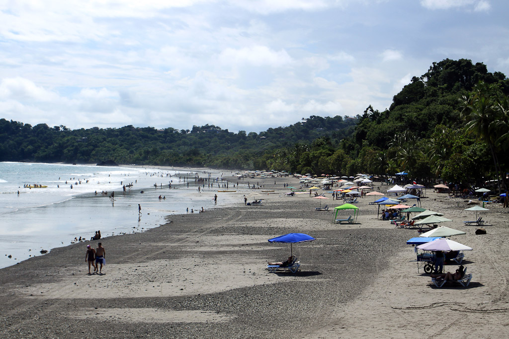         things to do manuel antonio beach lounging 
  - Costa Rica