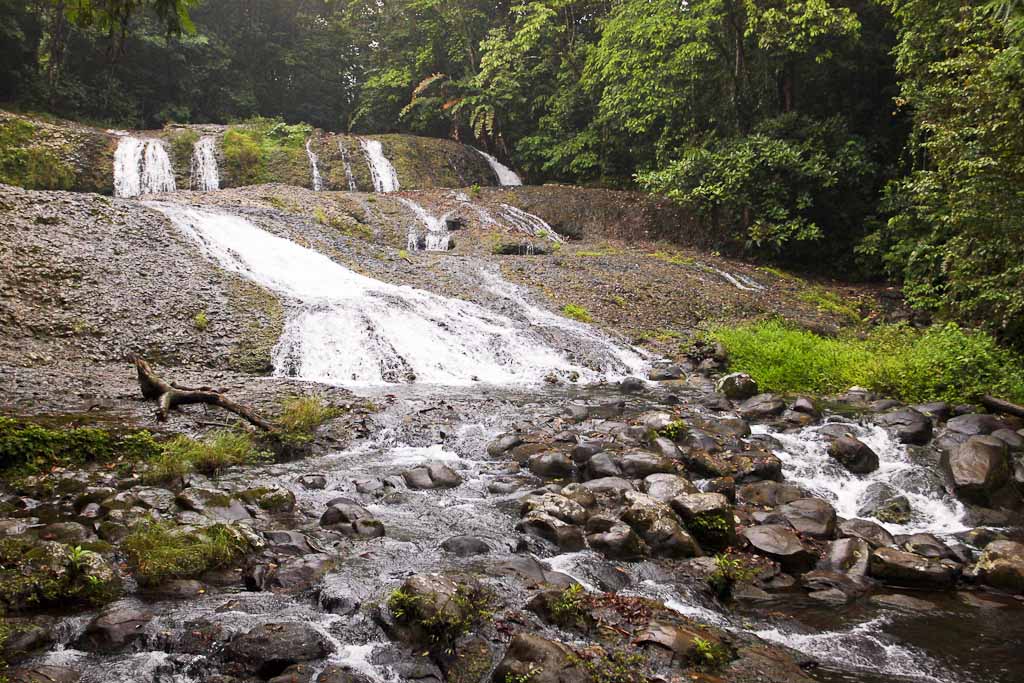        sueno azul cascades 
  - Costa Rica
