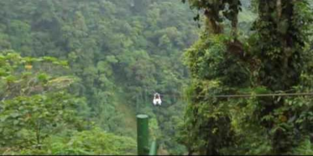        skytrek arenal video
  - Costa Rica
